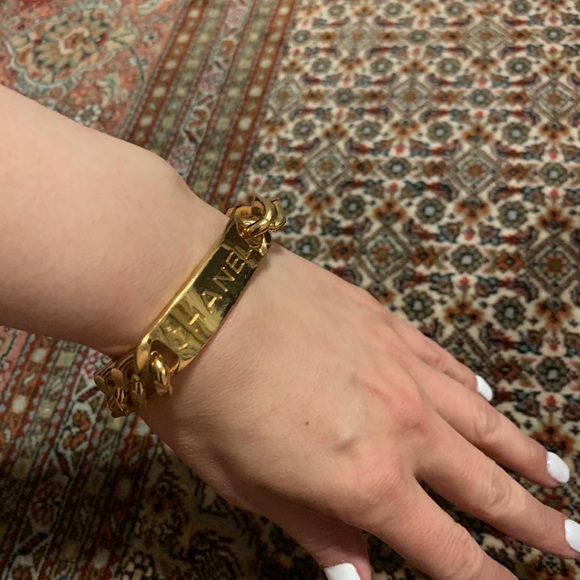 Gorgeous Chanel Bracelet - Picture 8 of 9